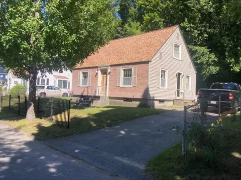 Exterior - 17 Clive St, Worcester, MA 01603 photo 3 of 9