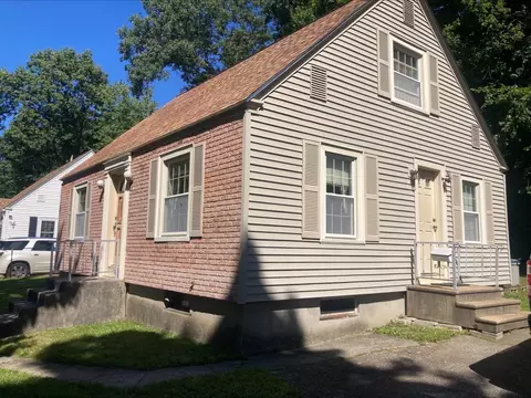 Exterior - 17 Clive St, Worcester, MA 01603 photo 4 of 9