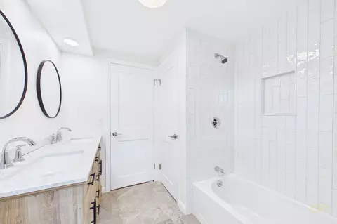 Bath - 22 Myrtle Ave, Acushnet, MA 02743 photo 2 of 4