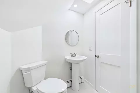 Bath - 22 Myrtle Ave, Acushnet, MA 02743 photo 3 of 4