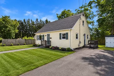 Exterior - 22 Myrtle Ave, Acushnet, MA 02743 photo 3 of 6