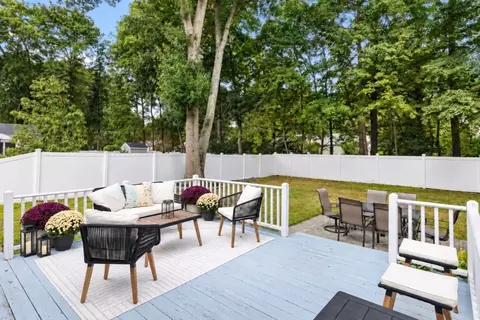 Exterior - 10 Suffolk Rd, Sharon, MA 02067 photo 2 of 5
