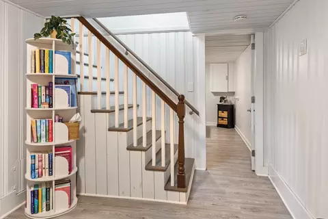 Entry Way - 10 Suffolk Rd, Sharon, MA 02067 photo 4 of 4