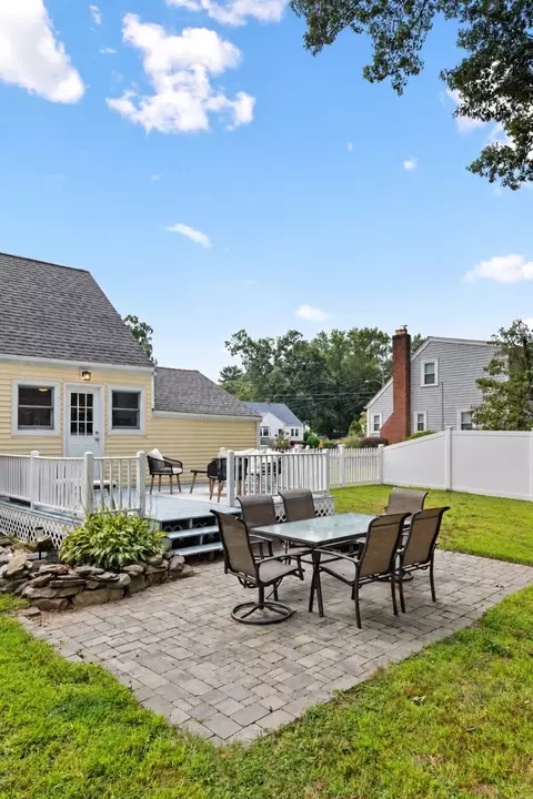 Exterior - 10 Suffolk Rd, Sharon, MA 02067 photo 3 of 5