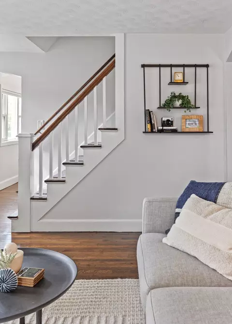 Living - 10 Suffolk Rd, Sharon, MA 02067 photo 4 of 6