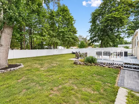 Exterior - 10 Suffolk Rd, Sharon, MA 02067 photo 5 of 5