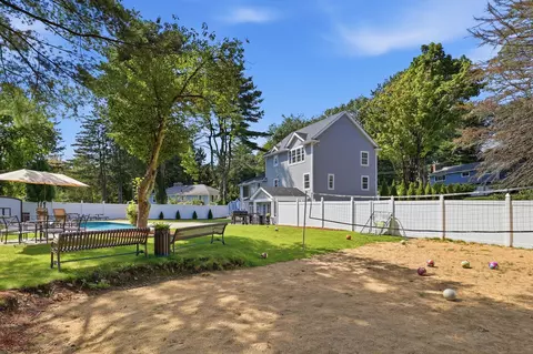 Exterior - 20 Cherokee Rd, Acton, MA 01720 photo 2 of 2