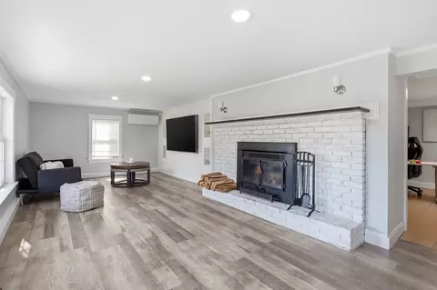 Living - 20 Cherokee Rd, Acton, MA 01720 photo 3 of 3