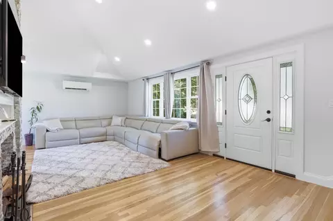 Living - 20 Cherokee Rd, Acton, MA 01720 photo 1 of 3