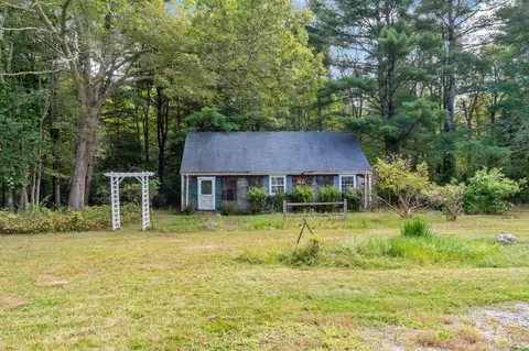 Exterior - 2 County St, Rehoboth, MA 02769 photo 4 of 9