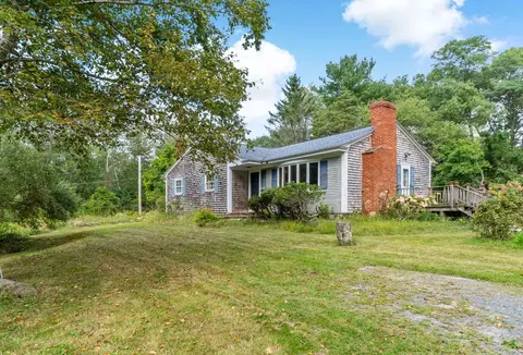 Exterior - 2 County St, Rehoboth, MA 02769 photo 3 of 9