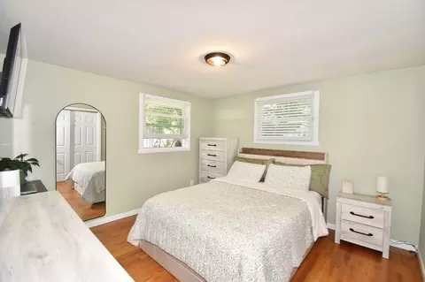 Bedroom - 92 Louis Rd, Springfield, MA 01118 photo 1 of 7