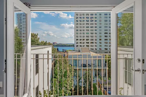View/Area - 413 E 7th St #2, Boston, MA 02127 photo 1 of 3
