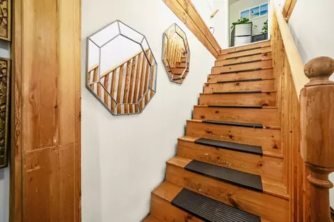 Entry Way - 12 North Blvd, Wareham, MA 02571 photo 2 of 3