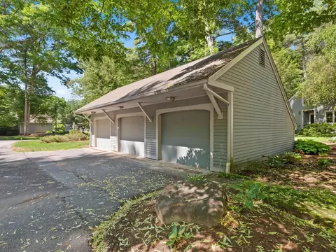Exterior - 4 Quail Run #4, Acton, MA 01720 photo 5 of 6