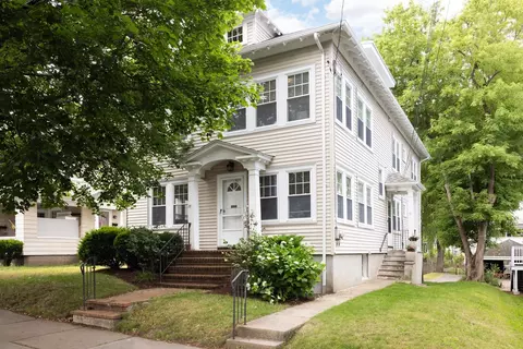 71 Withington Rd #71, Newton, MA 02460