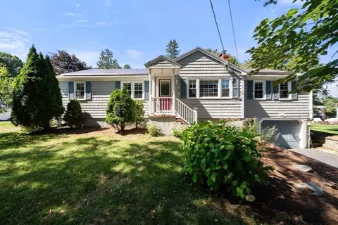 4 Carson Rd, Woburn, MA 01801