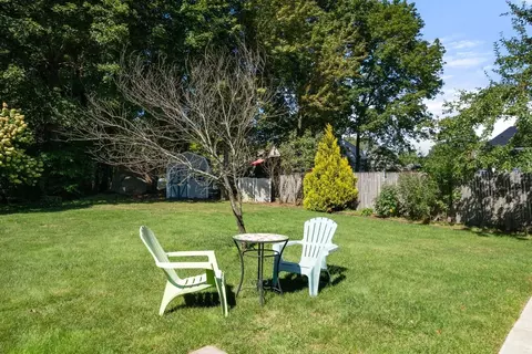 Exterior - 4 Carson Rd, Woburn, MA 01801 photo 8 of 9