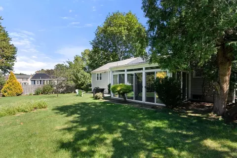 Exterior - 4 Carson Rd, Woburn, MA 01801 photo 7 of 9