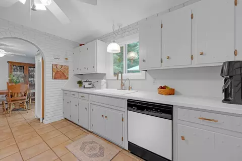 Kitchen - 47 Horseshoe Cir, Ware, MA 01082 photo 3 of 3