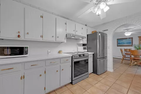 Kitchen - 47 Horseshoe Cir, Ware, MA 01082 photo 2 of 3