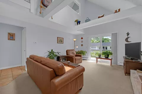Living - 47 Horseshoe Cir, Ware, MA 01082 photo 3 of 4