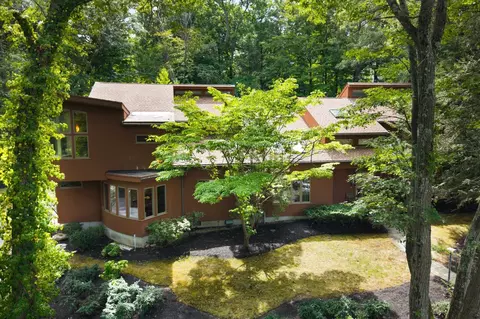 40 Warren St, Newton, MA 02459