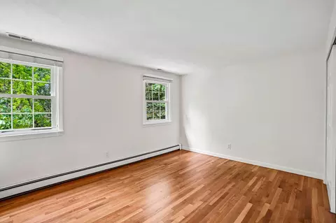 Bedroom - 7 Nirvana Dr, Saugus, MA 01906 photo 1 of 10