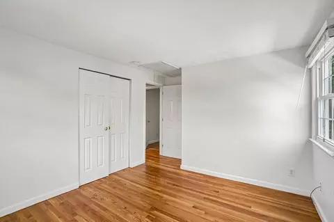 Bedroom - 7 Nirvana Dr, Saugus, MA 01906 photo 6 of 10