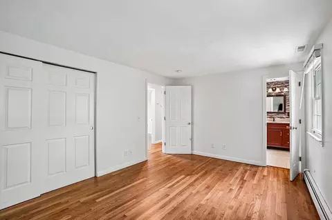 Bedroom - 7 Nirvana Dr, Saugus, MA 01906 photo 5 of 10