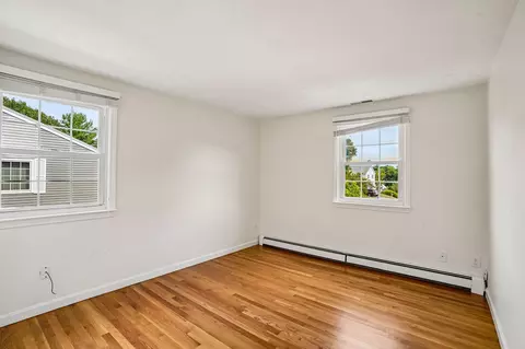 Bedroom - 7 Nirvana Dr, Saugus, MA 01906 photo 2 of 10