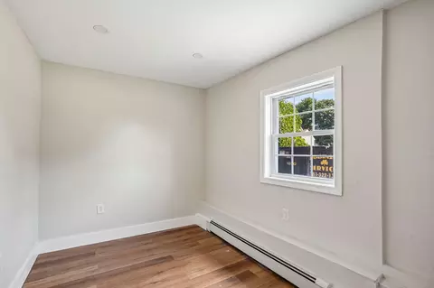 Bedroom - 7 Nirvana Dr, Saugus, MA 01906 photo 4 of 10