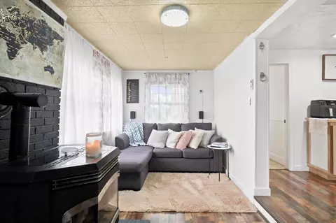 Living - 25 Orient St, Worcester, MA 01604 photo 3 of 4