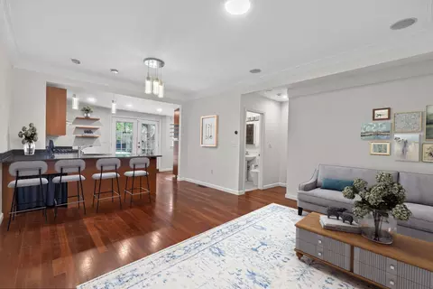 102 Old Harbor St #A, Boston, MA 02127