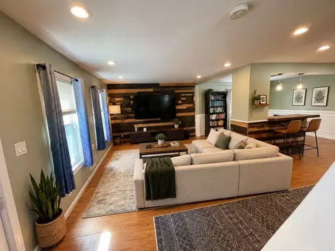 Living - 222 Parker St, Indian Orchard, MA 01151 photo 2 of 3