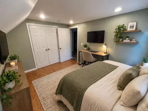 Bedroom - 222 Parker St, Indian Orchard, MA 01151 photo 4 of 6