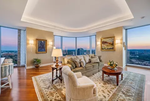 1 Dalton St #3205, Boston, MA 02199