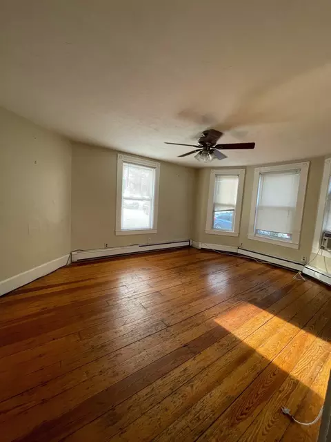 849 E Broadway #1, Boston, MA 02127