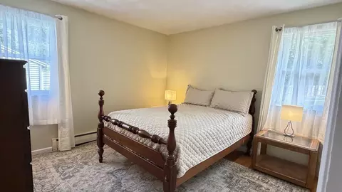 Bedroom - 229 Mccarthy Ave, Chicopee, MA 01020 photo 5 of 5