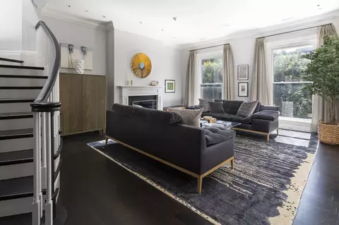17 Commonwealth Ave #PH, Boston, MA 02116