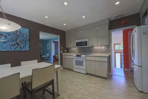 Kitchen - 12 Stevens Pl, Saugus, MA 01906 photo 2 of 4