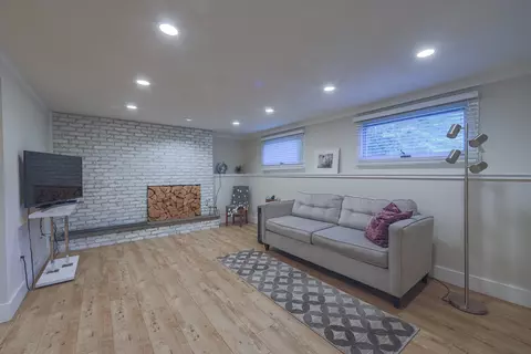 Living - 12 Stevens Pl, Saugus, MA 01906 photo 5 of 5