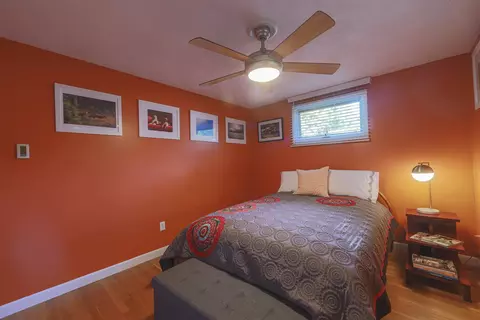 Bedroom - 12 Stevens Pl, Saugus, MA 01906 photo 2 of 4