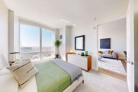 240 Devonshire St #5207, Boston, MA 02110