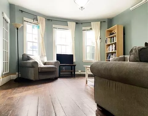 Living - 8 May St, Beverly, MA 01915 photo 2 of 4