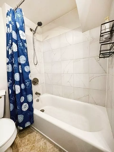Bath - 8 May St, Beverly, MA 01915 photo 2 of 3