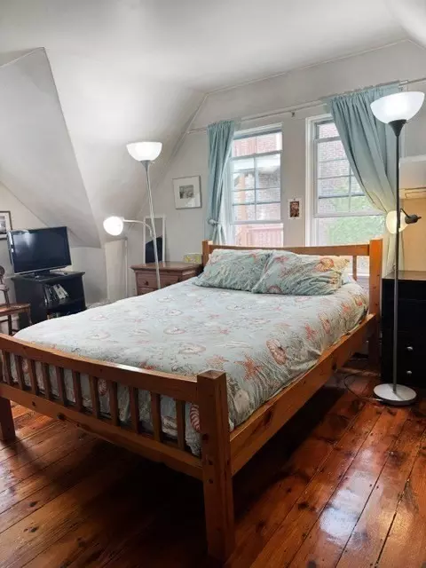 Bedroom - 8 May St, Beverly, MA 01915 photo 4 of 5