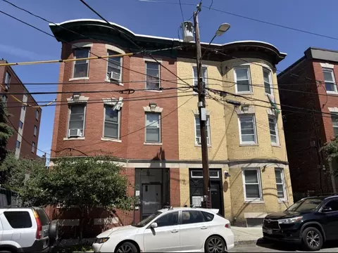 168 Pearl St, Chelsea, MA 02150
