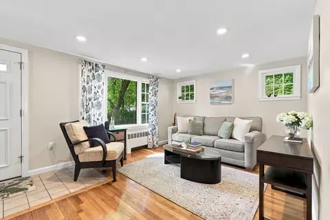 Living - 76 Curtis St, Reading, MA 01867 photo 1 of 4