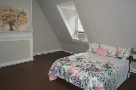 Bedroom - 444 Putnam Hill Rd, Sutton, MA 01590 photo 1 of 6
